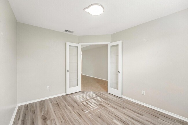 Building Photo - 9209 Bowfield Dr