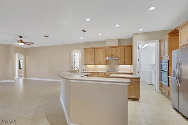 Building Photo - 12500 Fairmont Dr