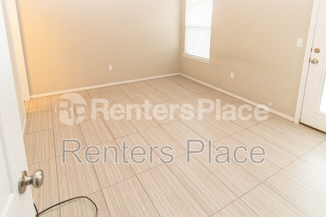 Building Photo - 10708 SW 30th St