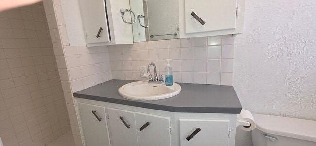 Building Photo - 3 Bedrooms 2 Baths! South Springfield!  $1250  BBBBBBeautiful!!!