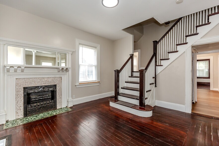 Building Photo - 173 Oakland Ave