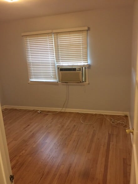 Building Photo - 5214 Agnes Ave