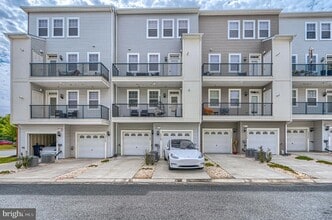 Building Photo - 7918b Potter Pl