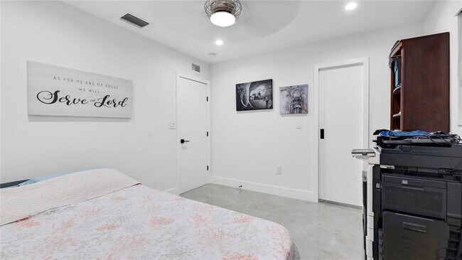 Building Photo - 6290 W 16th Ave