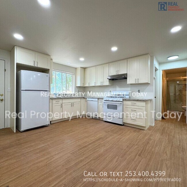 Building Photo - 13812/13814 107th Avenue Ct E-13812