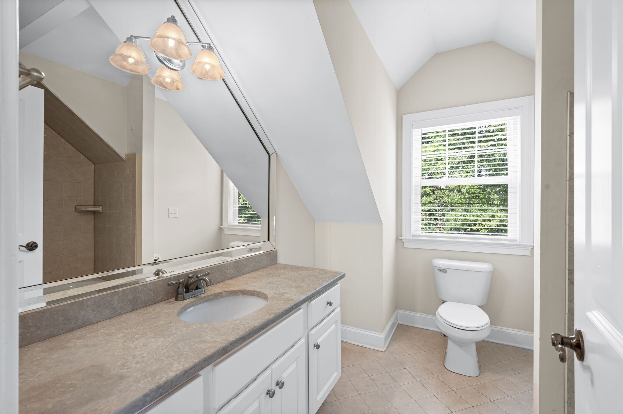 Building Photo - 172B Woodmont Blvd