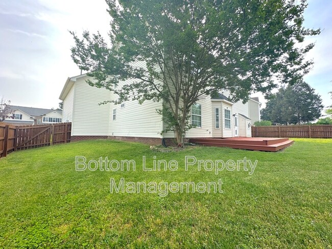 Building Photo - 4845 Chesney St NW