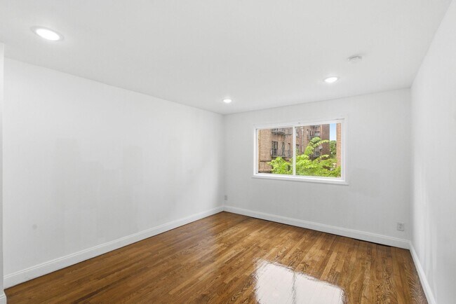 Building Photo - 8 Van Nostrand Ave