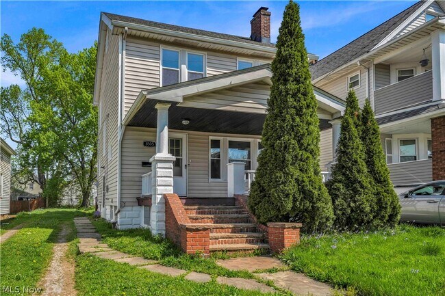 Building Photo - 8505 Bancroft Ave