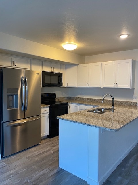 Building Photo - 2473 Wolcott Ave