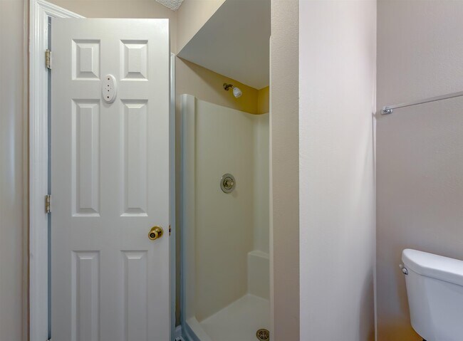 Building Photo - 2415 Talco Hills Dr