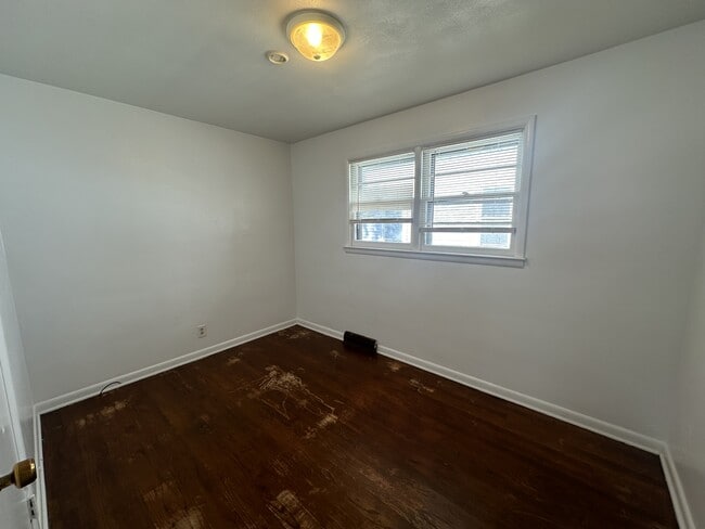 Building Photo - 1115 N Winnebago St