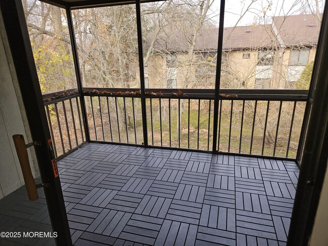 Building Photo - 54 Amberly Dr