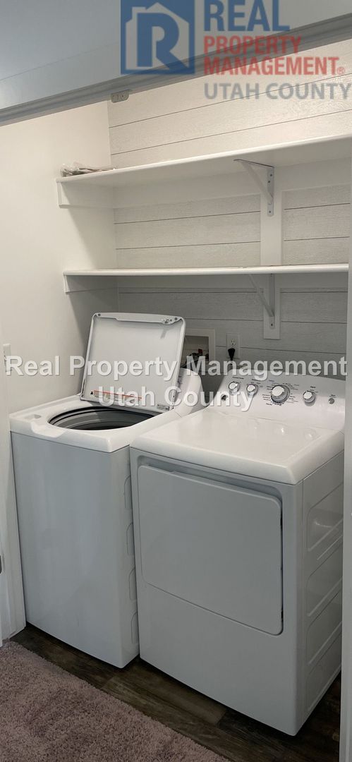 Building Photo - 487 S Fox Chase Ln