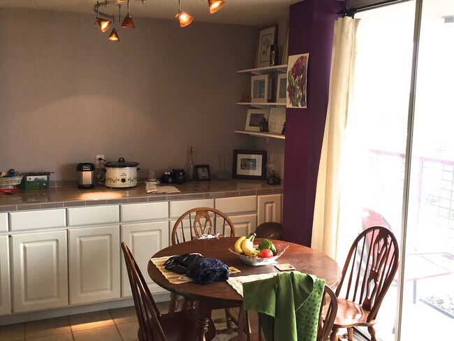 Off Kitchen Eating Area - 2225 Buchtel Blvd S