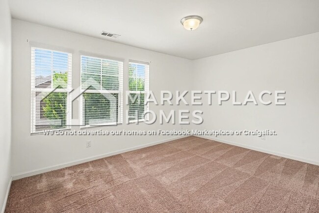 Building Photo - 2532 River Trail Dr