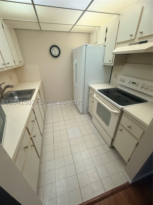 Building Photo - 200 SW 132nd Way
