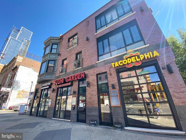 Building Photo - 425-27 S Broad St