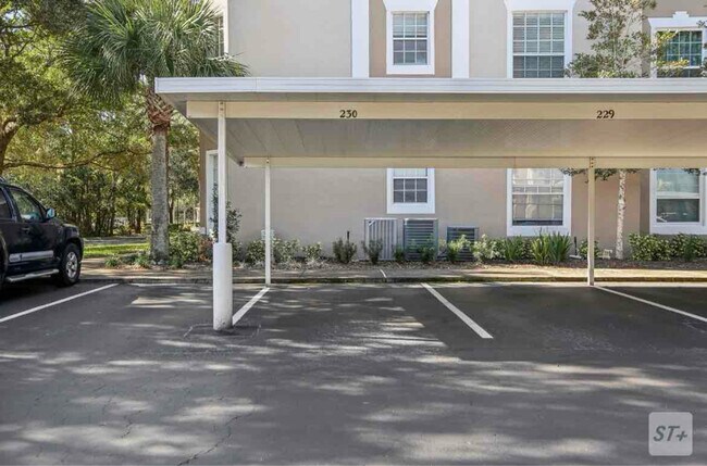Building Photo - 10550 Baymeadows Rd