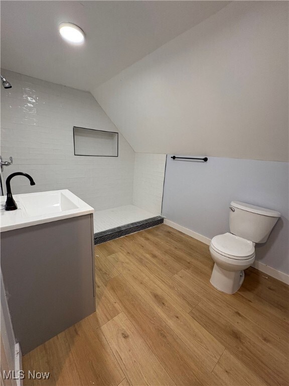 Primary Photo - 946 E 79th St