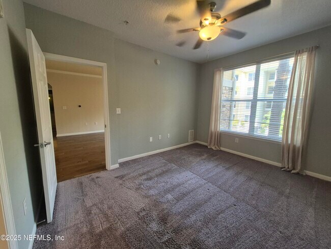 Building Photo - 8539 Gate Pkwy W