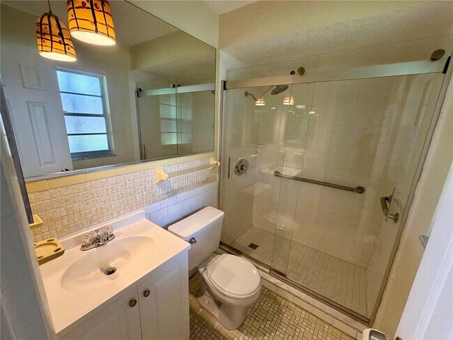 Building Photo - 1 King Arthur Ct