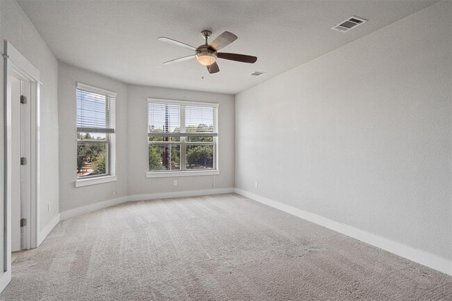 Building Photo - 9301 Cardinals Nest Ln