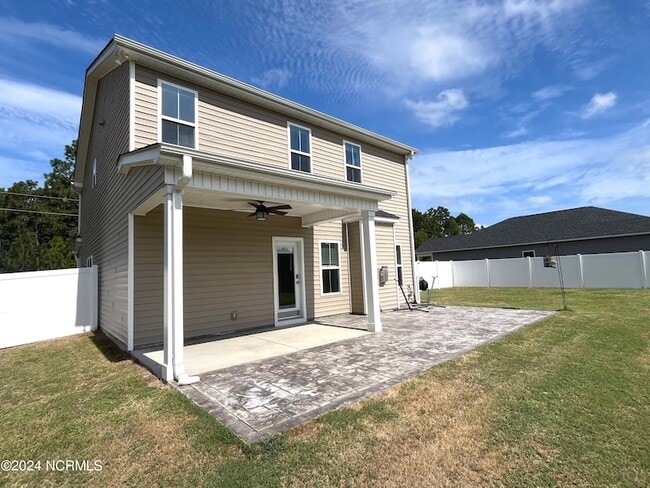 Building Photo - 885 Carolina Rd