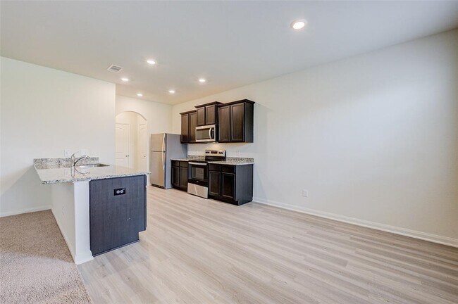 Building Photo - 28057 Irving Dr
