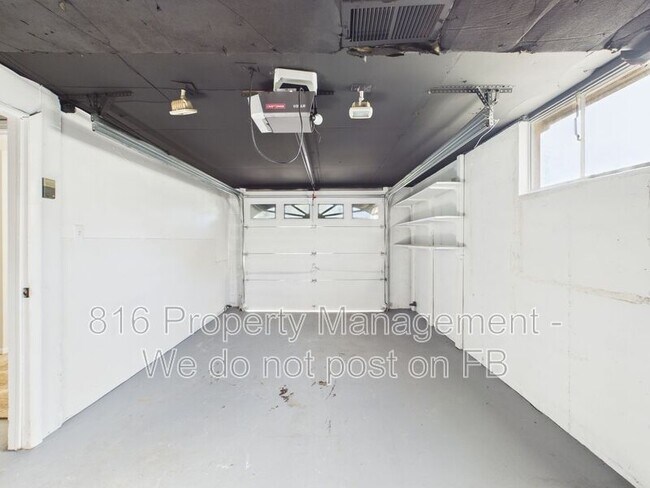 Building Photo - 7800 E 91 St