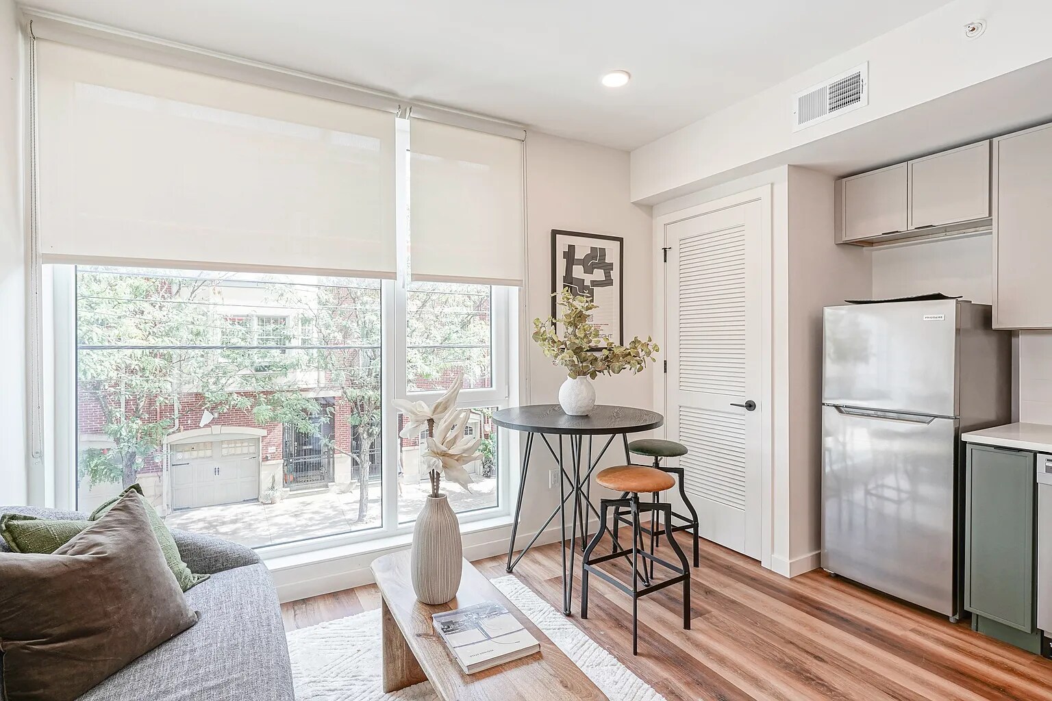 Building Photo - 1301 Bainbridge St