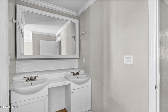 Building Photo - 6622 Dawn Dr