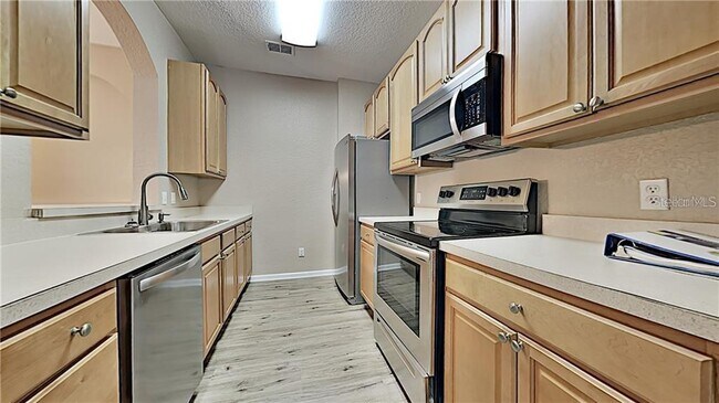 Building Photo - 2484 San Tecla St