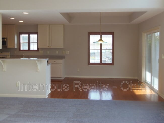 Building Photo - 516 Ironhorse Dr