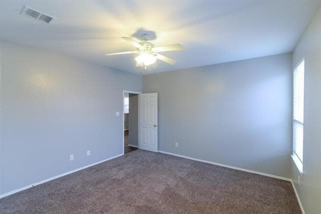 Building Photo - 12661 Oakwood Cir