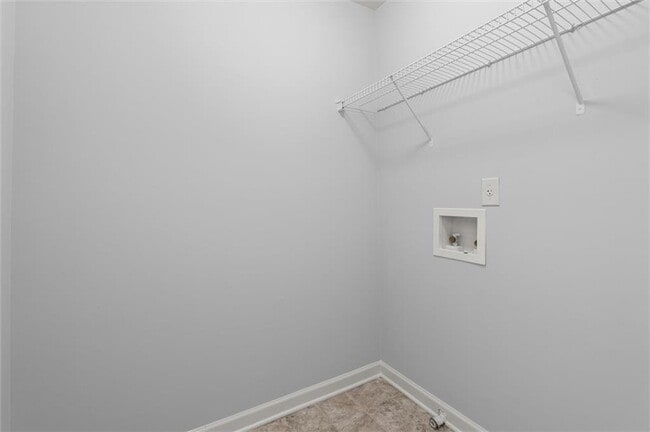 Building Photo - 1947 Lakeshore Overlook Cir NW