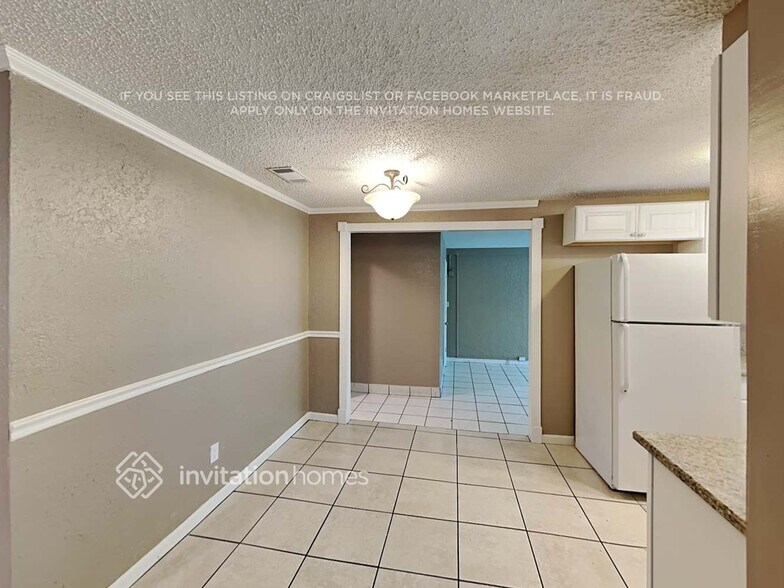 Building Photo - 8086 52nd Ln N