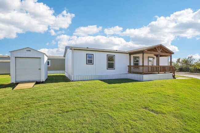 Building Photo - 1800 Oak Grove Rd E