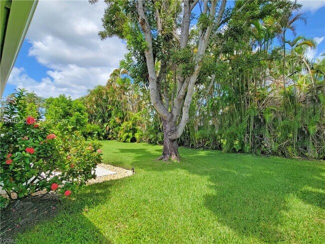 Building Photo - 237 SW 47th St