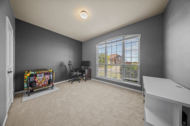 Building Photo - 115 Parkwood Dr