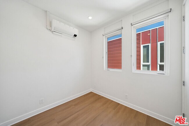 Building Photo - 4523 St Elmo Dr