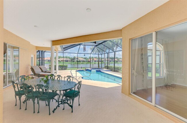 Building Photo - 4957 Sabal Lake Cir
