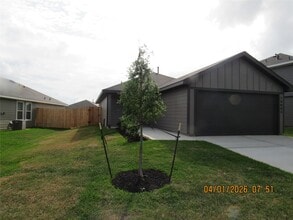 Building Photo - 18803 Sunset Dr