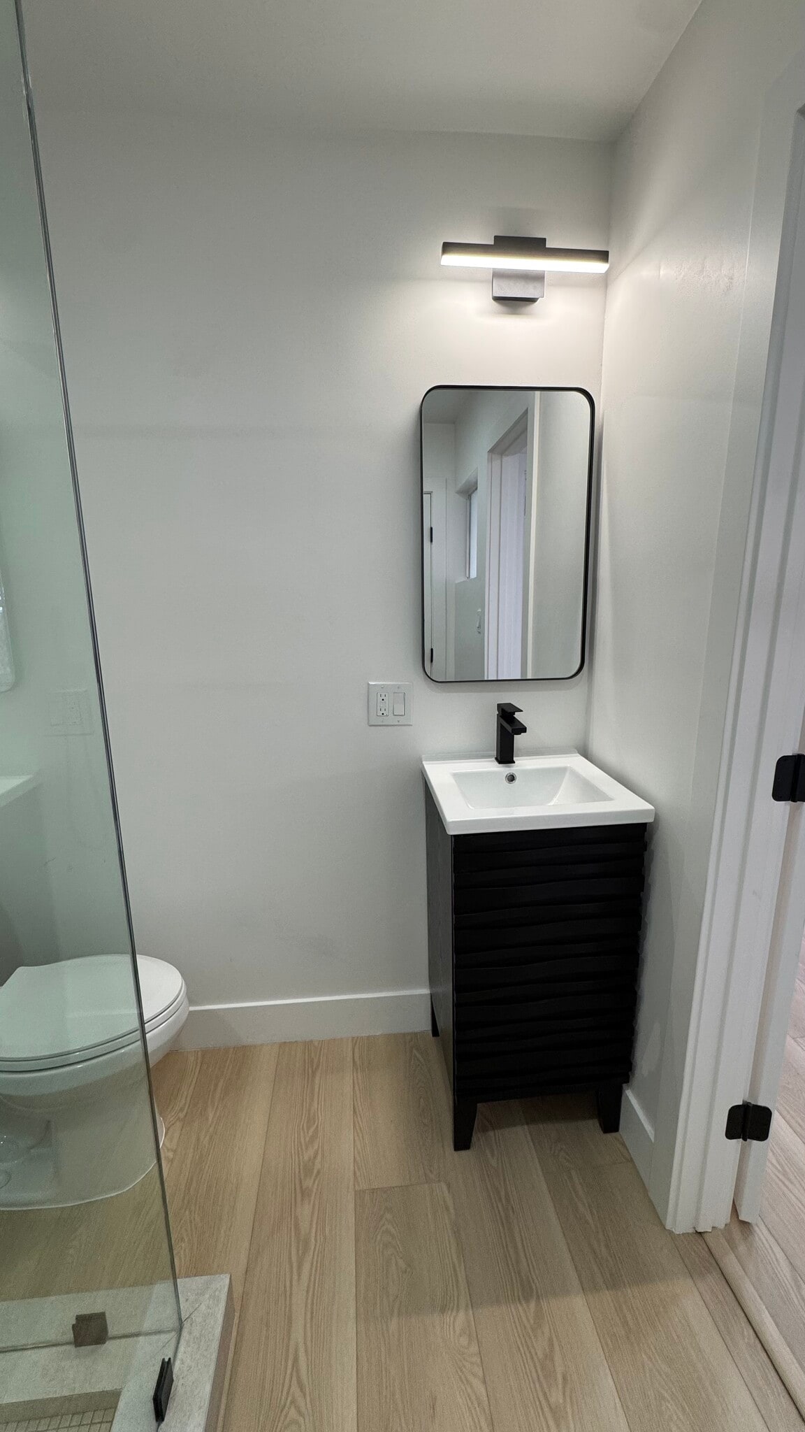 Building Photo - 3443 E 8th St