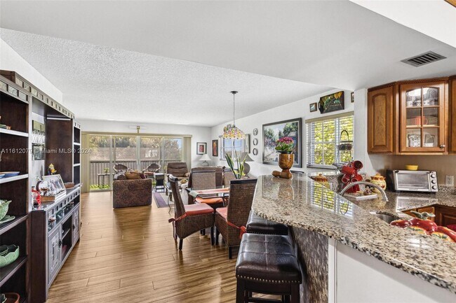 Building Photo - 900 SW 125th Way