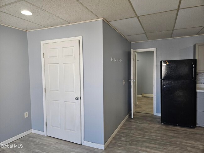 Building Photo - 38 Main St