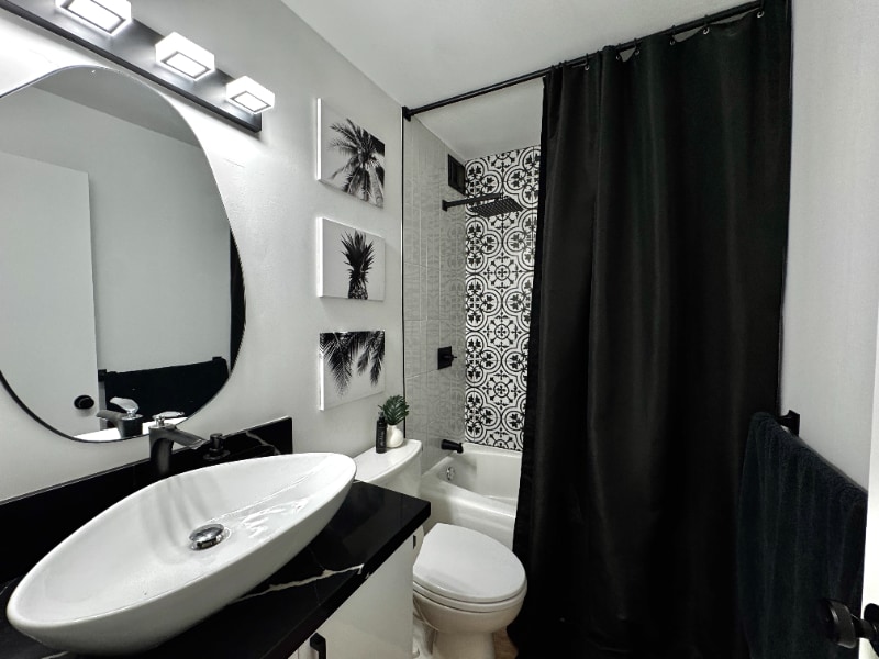 Building Photo - 975 Ala Lilikoi St