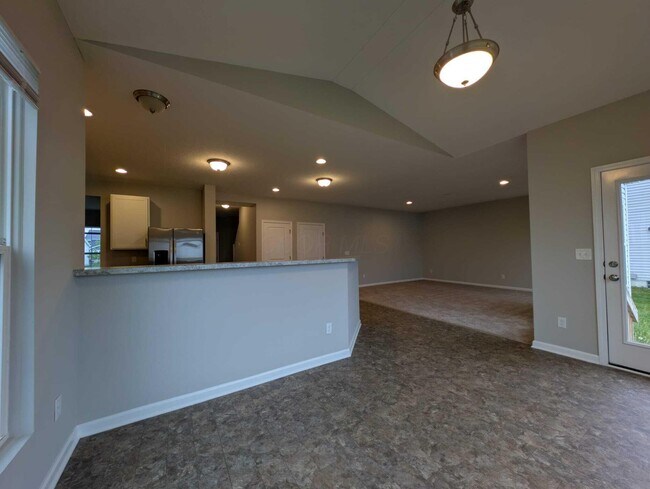 Building Photo - 535 Pagoda Loop