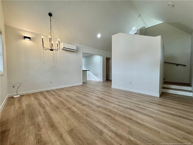 Building Photo - 313 N Moore St