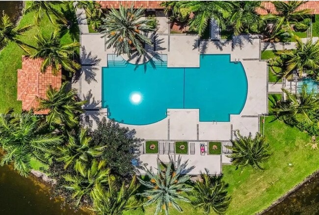 Building Photo - 2201 W Preserve Way